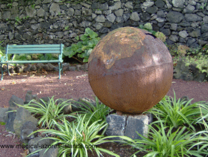 Azores garden iron ball