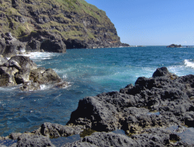 opening to the ocean from the pool at Ponta da Ferraria