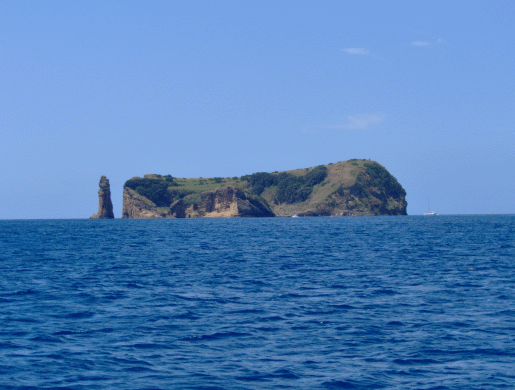 approaching Vila Franca by boat