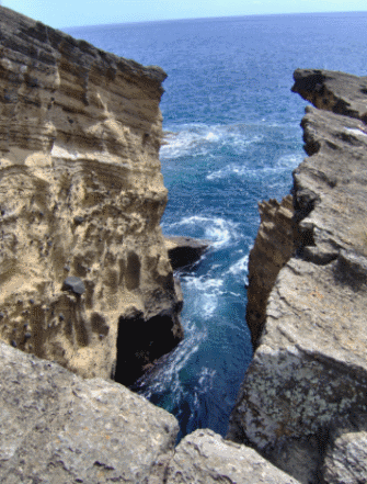 Ilheu de Vila Franca Crevice