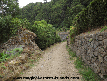 Hiking in Sanguinos