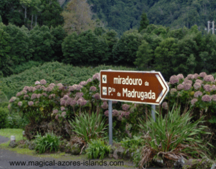 sign for Miradouro da Ponta do Madrugada in the Azores Islands