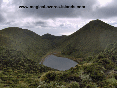 Azores hiking - lake view