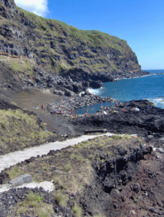 Path to the pool at Ponta da Ferraria