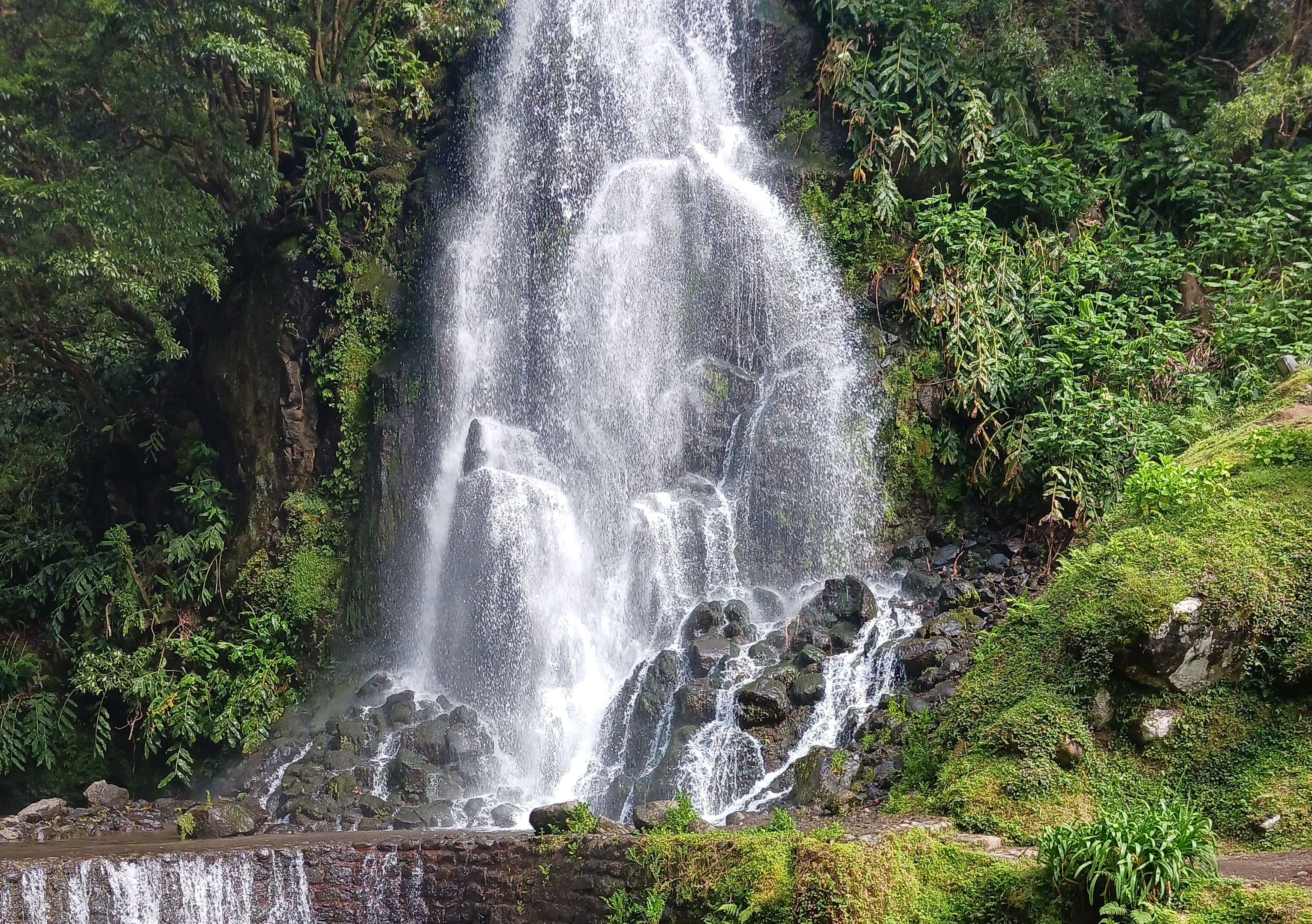 Ribeira dos Caldeiroes