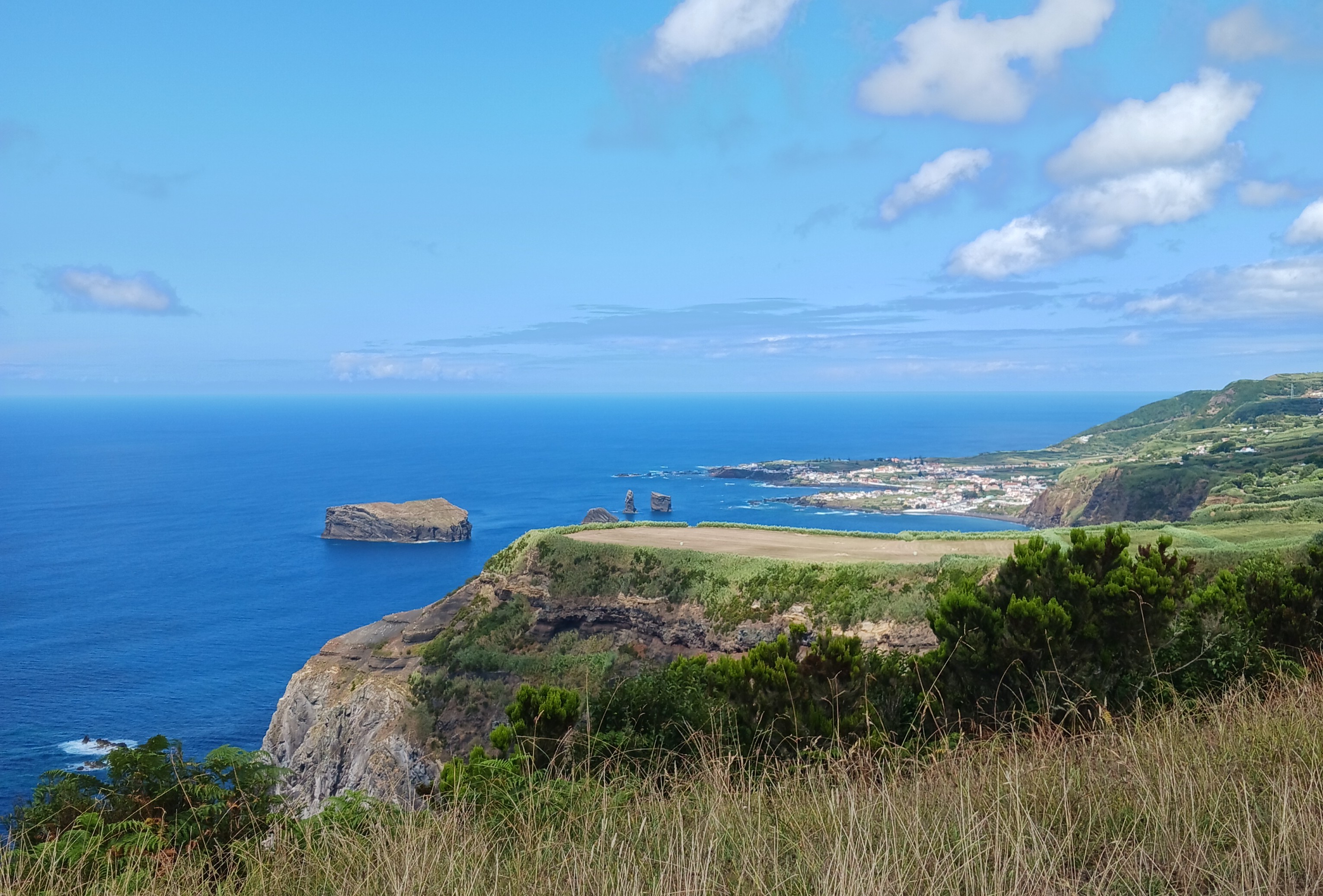 Sao Miguel Azores Itinerary includes many beautiful views, like this on the west coast