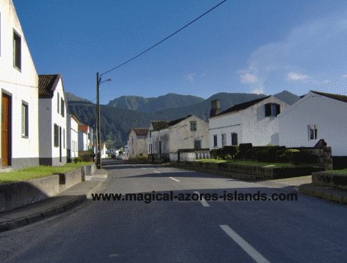 Sete Cidades village