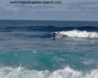 praia de santa barbara azores surfing